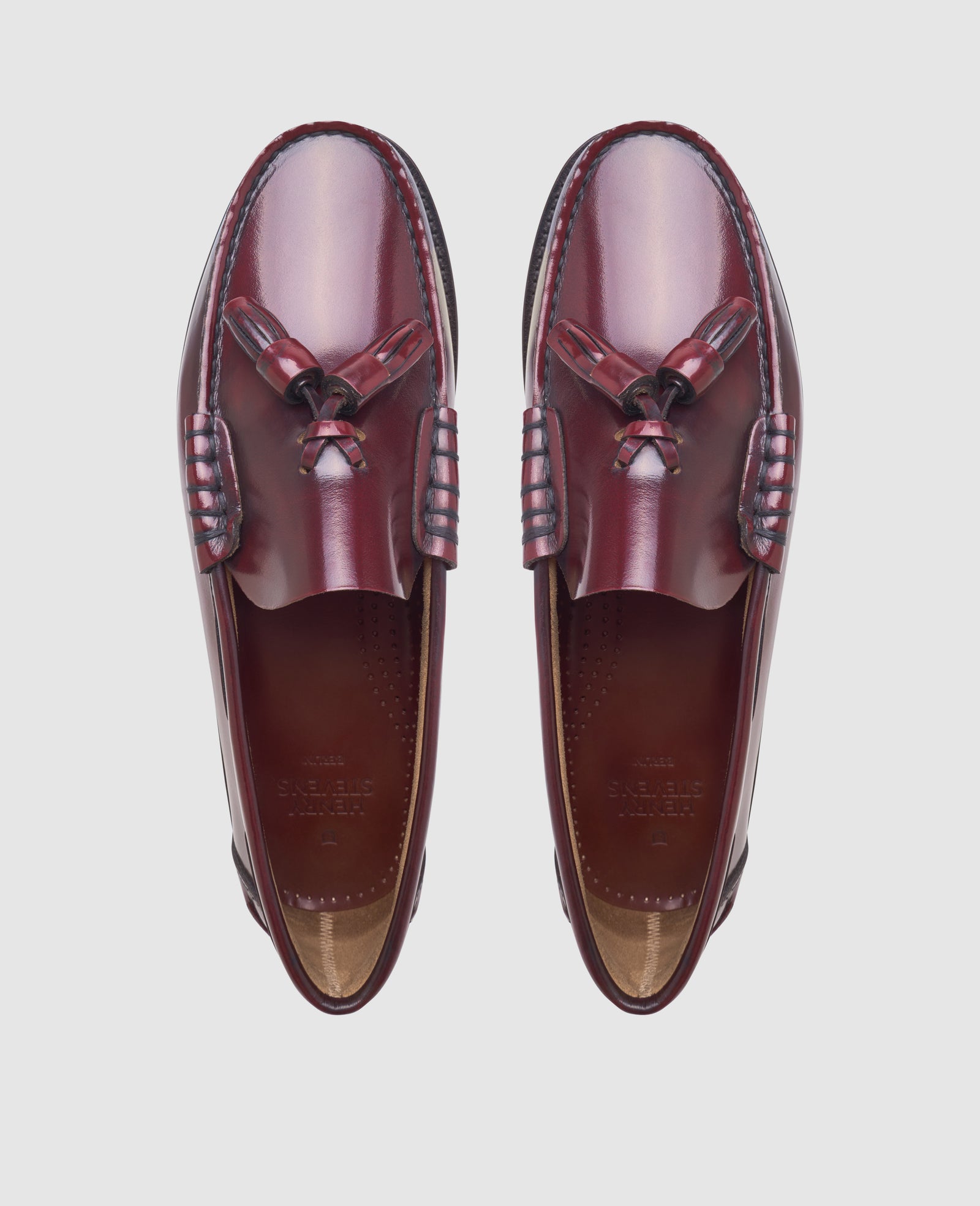 Hunter M TL in Bordeaux - Henry Stevens