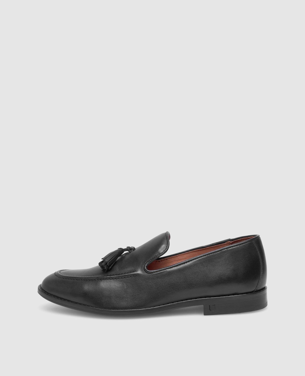 Size 7.5 Sizevella Black Leather Tassel Loafer for Men Retail 309$ Manolo Tassel Loafer | Norman Vilalta Men main image 4