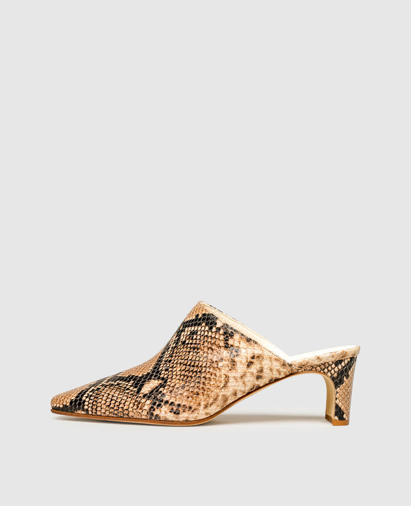 Emily M Damen Sandale aus Kalbsleder mit Prägung