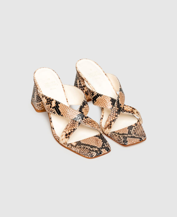 Harper DRS70 Damen Sandale aus Kalbsleder mit Prägung