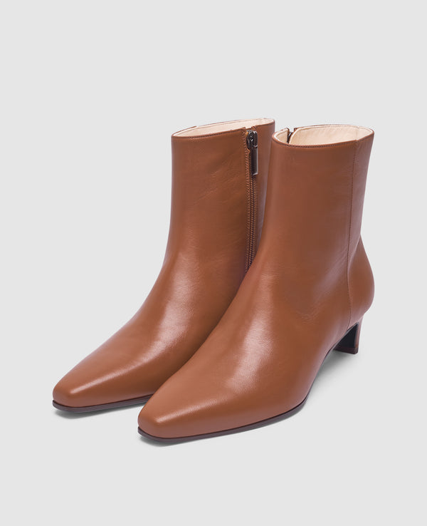Madison ZB40 Damen camp

Bootcamp Braun aus Ziegennappa